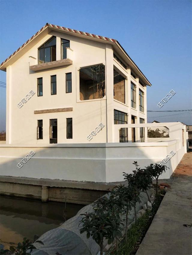 三層中式養(yǎng)老小別墅設(shè)計(jì)圖，62萬(wàn)交給專業(yè)施工隊(duì)，帶施工圖和效果圖。