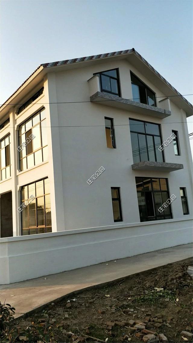 三層中式養(yǎng)老小別墅設(shè)計(jì)圖，62萬(wàn)交給專業(yè)施工隊(duì)，帶施工圖和效果圖。