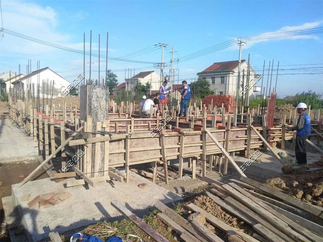 三層中式養(yǎng)老小別墅設(shè)計(jì)圖，62萬(wàn)交給專業(yè)施工隊(duì)，帶施工圖和效果圖。