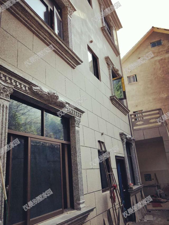 占地117平的三層別墅設(shè)計(jì)圖，帶車庫，帶實(shí)景效果圖，小戶型中的精品！