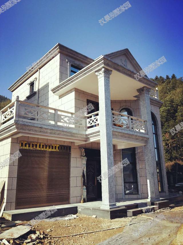 占地117平的三層別墅設(shè)計(jì)圖，帶車庫，帶實(shí)景效果圖，小戶型中的精品！