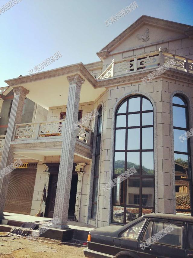 占地117平的三層別墅設(shè)計(jì)圖，帶車庫，帶實(shí)景效果圖，小戶型中的精品！