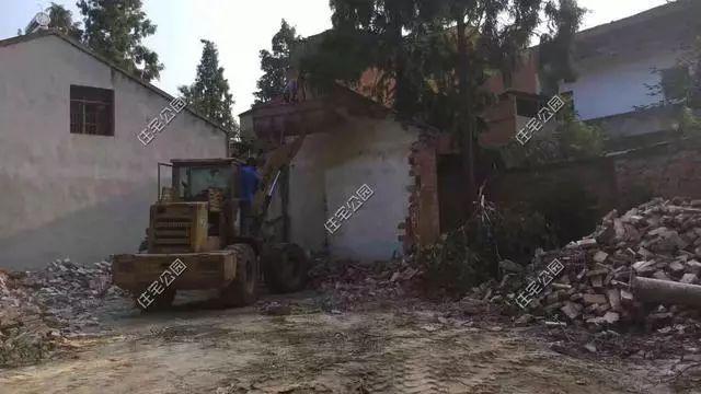 湖北農(nóng)村40萬自建2層框架別墅設(shè)計(jì)圖，包工價(jià)240每平。