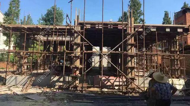 湖北農(nóng)村40萬自建2層框架別墅設(shè)計(jì)圖，包工價(jià)240每平。