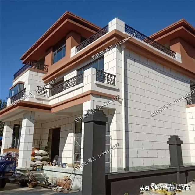 120平的三層別墅設(shè)計圖，2款案例25萬和35萬，時尚和經(jīng)典中式你建哪款？