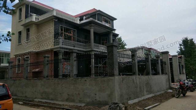 經(jīng)典氣派農(nóng)村別墅設(shè)計圖，13.1X11.4米，提高了居住的安全舒適性