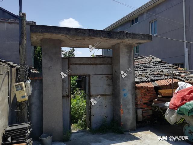 二層現(xiàn)代風格別墅，既舒適實用又簡潔耐看，全村第一棟，引領(lǐng)別墅新潮流！