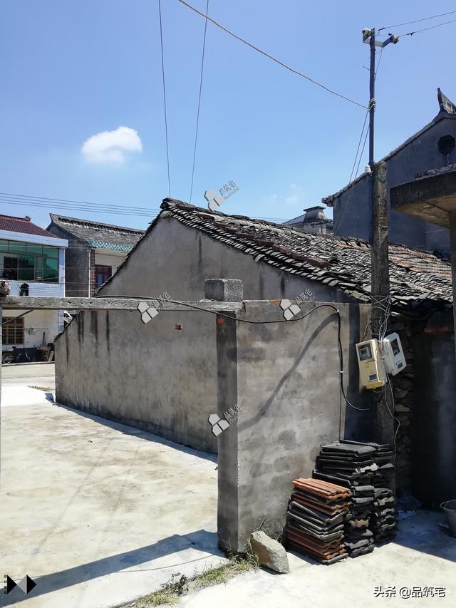 二層現(xiàn)代風格別墅，既舒適實用又簡潔耐看，全村第一棟，引領(lǐng)別墅新潮流！