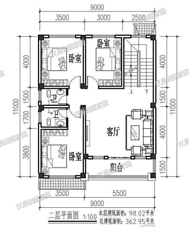 一側無窗的農村四層別墅設計圖，帶車庫和大露臺，漂亮極了。