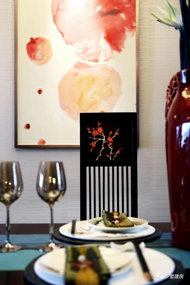 占地124平二層農(nóng)村小別墅設(shè)計(jì)圖，簡(jiǎn)約而不簡(jiǎn)單，造價(jià)還實(shí)惠，建上一棟面子十足！