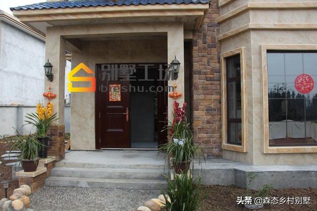 經(jīng)典農(nóng)村二層歐式小樓設(shè)計(jì)圖，外觀大氣，內(nèi)部實(shí)用，四種內(nèi)布局設(shè)計(jì)方案任你挑選。