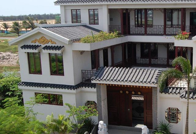 在村里很低調(diào)默默賺錢的人如今在村里建最土豪的四合院，驚艷了十里八鄉(xiāng)！