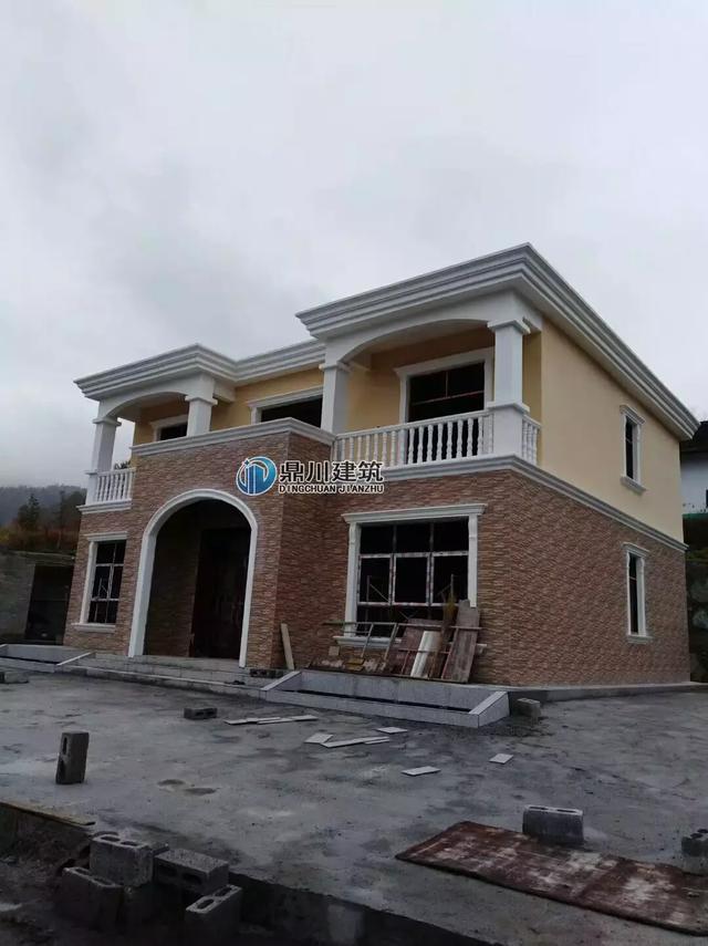 經(jīng)濟實用的二層鄉(xiāng)村別墅設(shè)計圖，4款案例，供你參考。