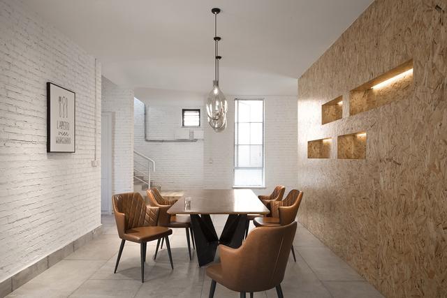 農(nóng)村建房也能建成這樣的白色別墅，設(shè)計(jì)也太新穎了吧！