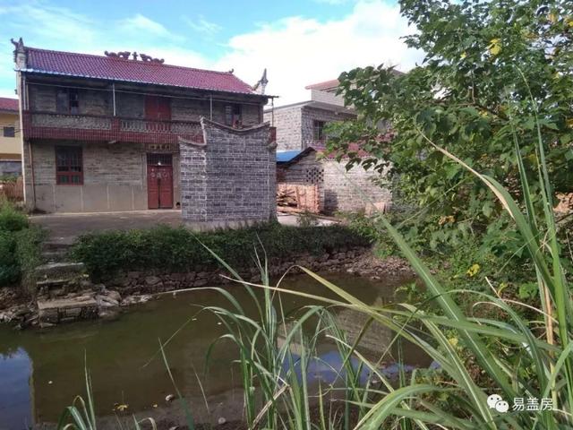 15.9m×11.2m三層新中式別墅，56萬建成，過起了江南鄉(xiāng)村生活。