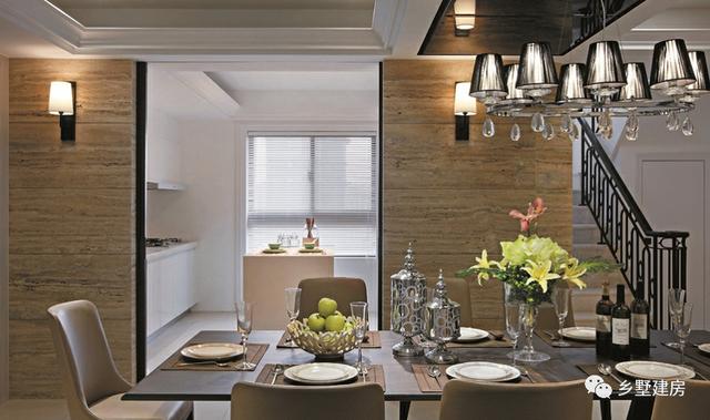 現(xiàn)代風(fēng)格三層別墅，大玻璃窗設(shè)計(jì)，室內(nèi)亮堂，窄面寬也能走路帶風(fēng)。