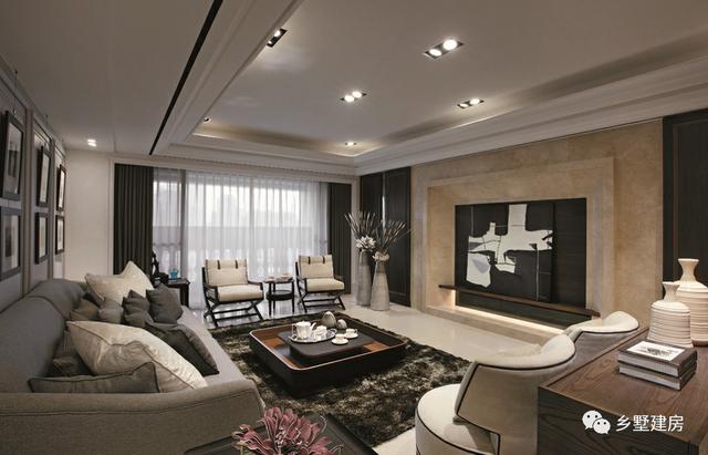 現(xiàn)代風(fēng)格三層別墅，大玻璃窗設(shè)計(jì)，室內(nèi)亮堂，窄面寬也能走路帶風(fēng)。