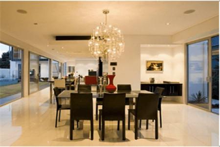 現(xiàn)代中式風(fēng)三層別墅設(shè)計(jì)圖，7室4廳4衛(wèi)，享受大自然的樂趣。