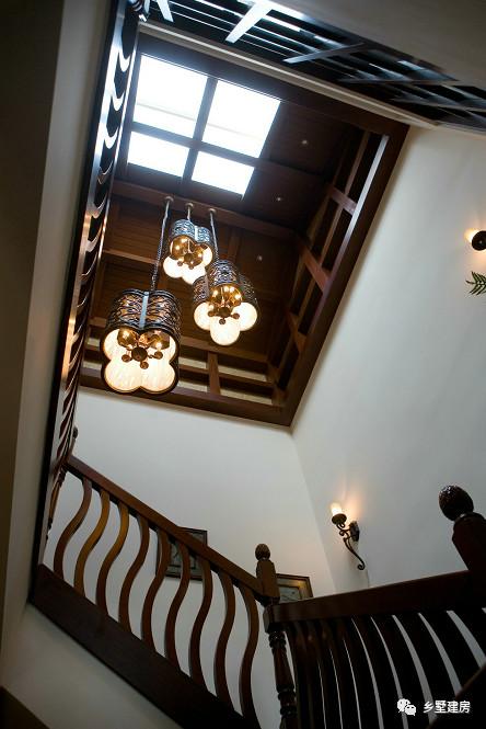 12.5X18.1米三層新中式別墅設(shè)計(jì)圖，帶庭院，經(jīng)典耐看！