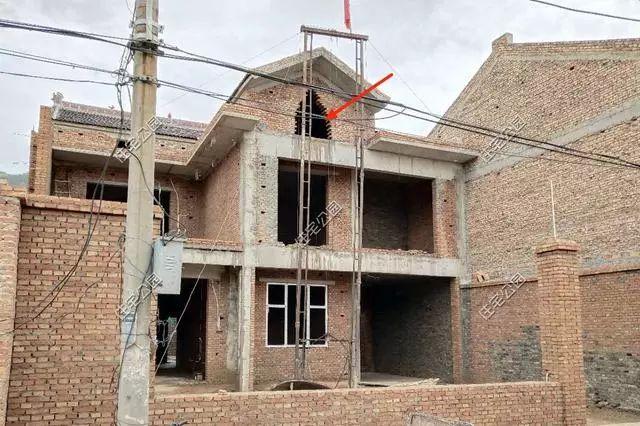 鄉(xiāng)村預(yù)算15萬自建房屋設(shè)計(jì)圖，22萬花完卻只起了毛坯，感嘆農(nóng)村蓋房艱辛