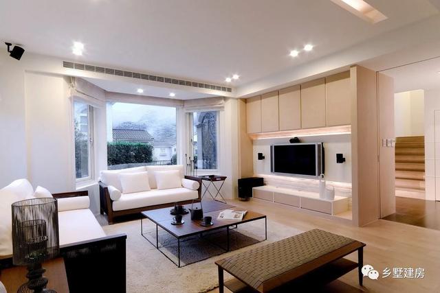 簡(jiǎn)歐風(fēng)別墅設(shè)計(jì)圖，11X9.6米帶閣樓設(shè)計(jì)別具一格，適合農(nóng)村自建！