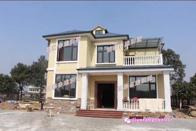 鄉(xiāng)村二層小別墅設(shè)計(jì)圖，建成案例圖與效果圖相似度99.9%