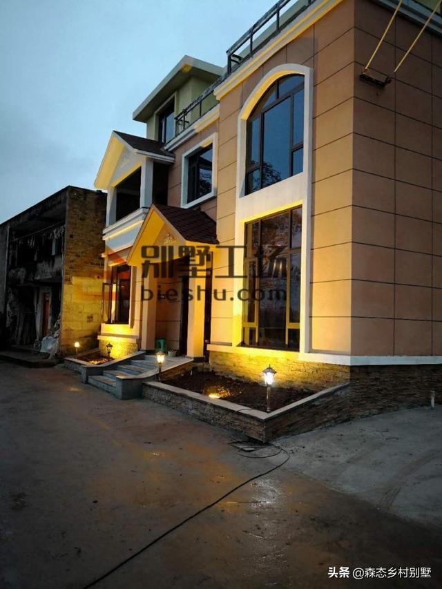 曬曬客戶(hù)新建的農(nóng)村三層小別墅及設(shè)計(jì)圖，造價(jià)40萬(wàn)能拿下嗎？