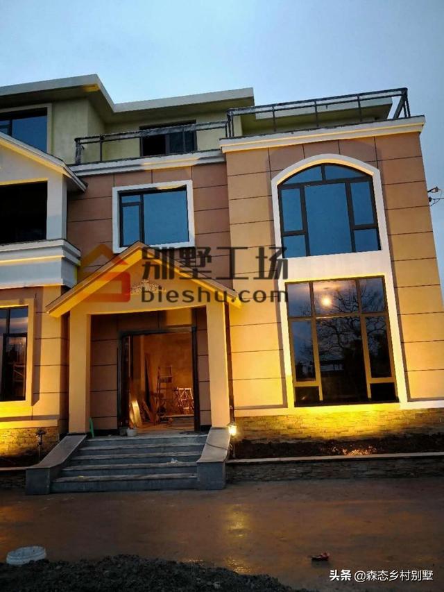 曬曬客戶(hù)新建的農(nóng)村三層小別墅及設(shè)計(jì)圖，造價(jià)40萬(wàn)能拿下嗎？