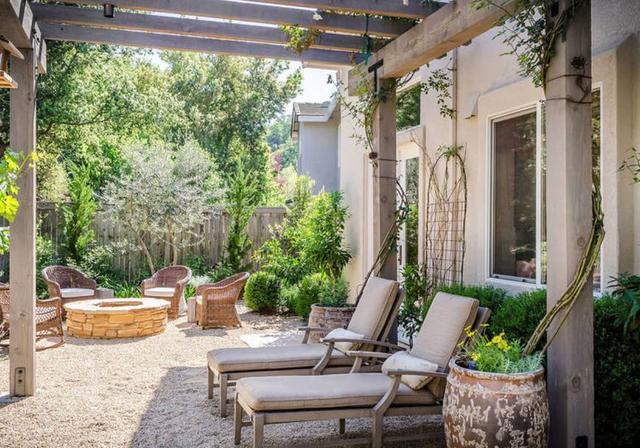 2023流行的家居庭院地面材料大集合，量身塑造千姿百態(tài)庭院景觀！