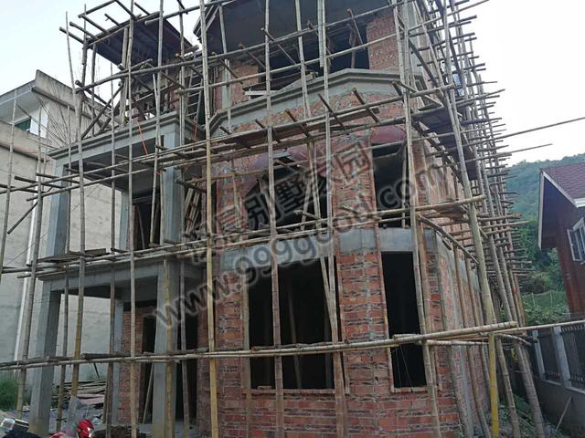 農(nóng)村小開間別墅設(shè)計圖，帶旋轉(zhuǎn)樓梯，挑空客廳，非常漂亮