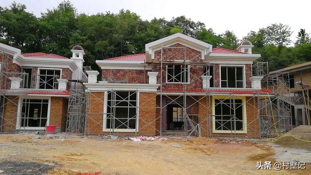 浙江溫州2兄弟的漂亮別墅設(shè)計(jì)圖，房子建好了，全家人高興得不得了