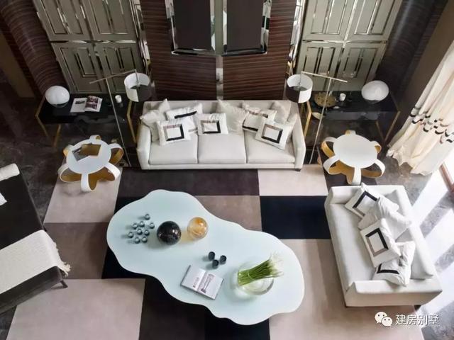 造價(jià)33萬左右寬7×18米農(nóng)村別墅設(shè)計(jì)圖，外觀是平屋頂戶型