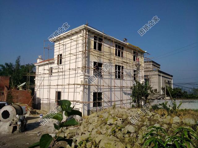 河南張總曬自建的民宿，二層半的，附戶型設(shè)計方案