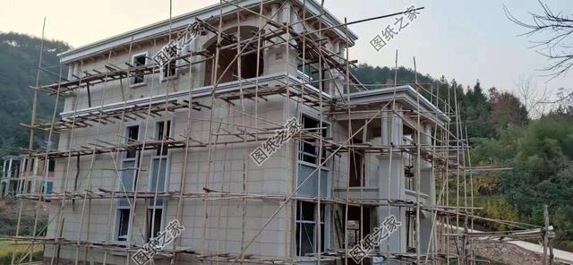 三層歐式豪宅完工實(shí)拍圖，有錢了我也要建一棟這樣的別墅