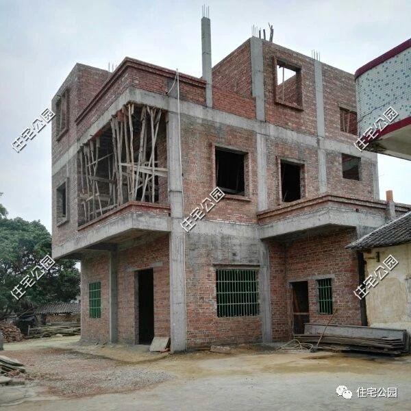 廣東劉先生農(nóng)村建3層樓房，主體造價(jià)才花23萬元，讓人眼紅羨慕