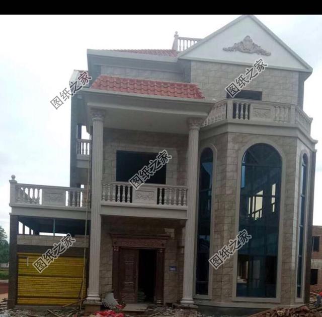 圖紙之家建房案例：歐式三層旋轉樓梯別墅，這套圖紙經(jīng)典到哪里都能看到