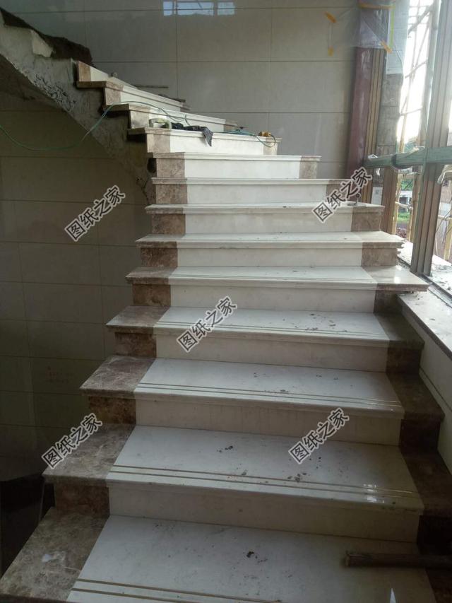 圖紙之家建房案例：歐式三層旋轉樓梯別墅，這套圖紙經(jīng)典到哪里都能看到