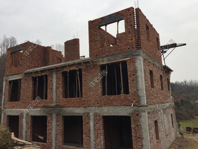 陜西回農(nóng)村自建房，48萬(wàn)建3層小樓，超值