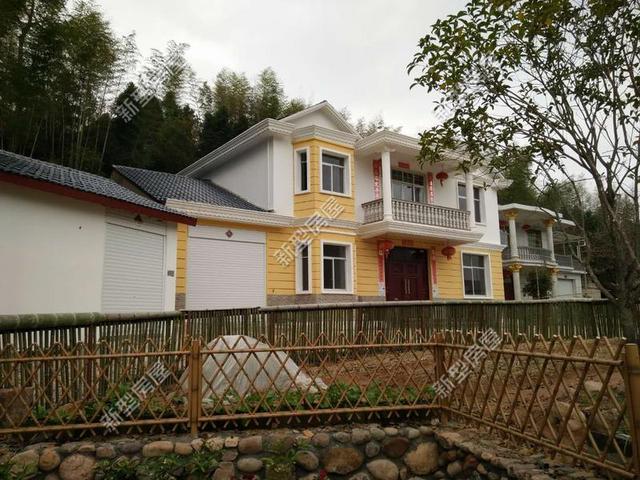 實(shí)拍農(nóng)村建好的自建房實(shí)景圖，真想回農(nóng)村