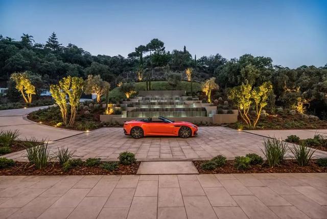 全球頂級別墅，售價(jià)2.5億，從沒見過這么驚艷的泳池