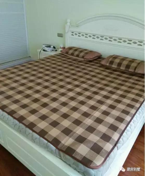 曬曬我的農(nóng)村自建房，外觀其貌不揚(yáng)，但戶型布局非常實(shí)用