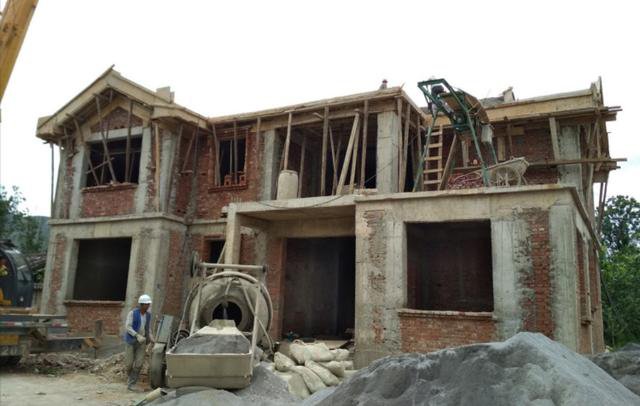 云南二層中式徽派房子設(shè)計(jì)及施工，土建造價(jià)40萬