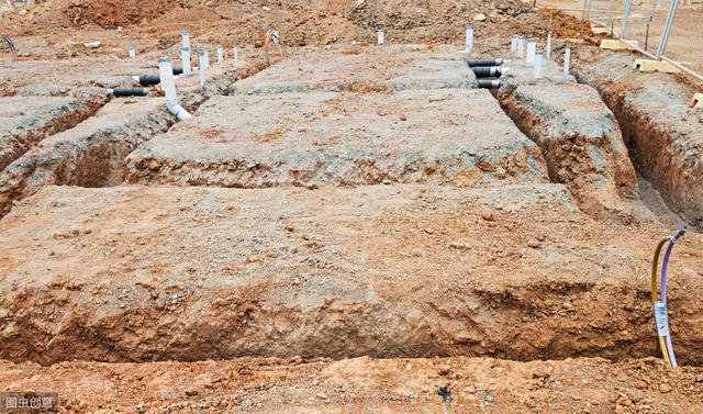 農(nóng)村自建房地基怎么做才能更穩(wěn)？老師傅告訴你