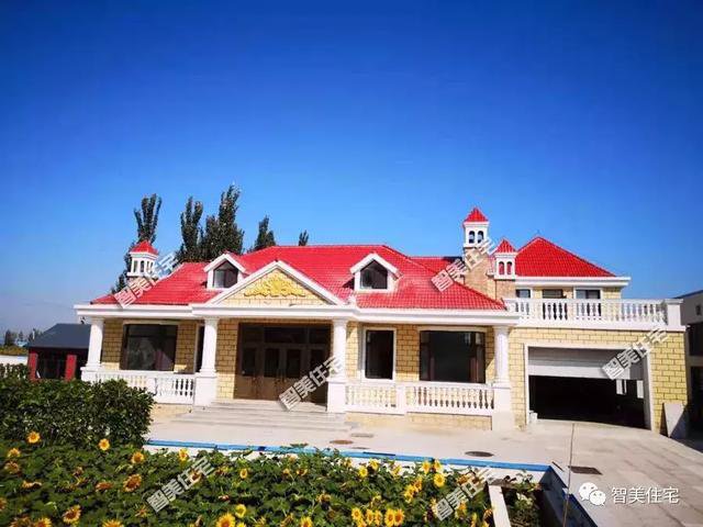 鄉(xiāng)村4間一層住宅設計戶型圖，帶車庫