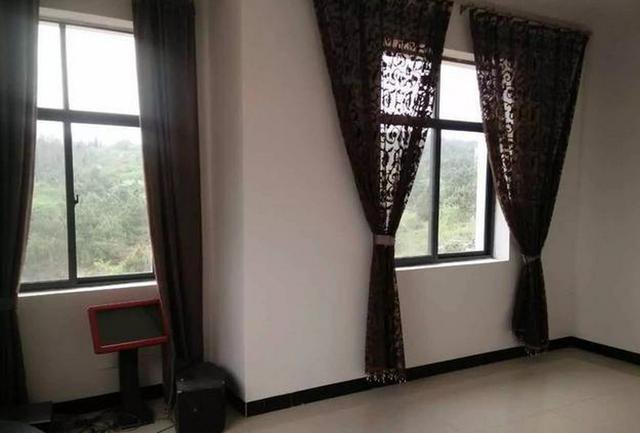 農(nóng)村三層平屋頂樓房建造實拍，完工圖真漂亮，總共花了59萬