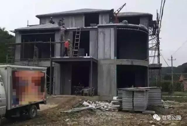 農(nóng)民自建房鋼結(jié)構(gòu)別墅，每平米造價(jià)僅1500，還做什么磚混框架！