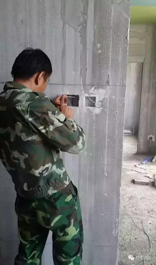 農(nóng)民自建房鋼結(jié)構(gòu)別墅，每平米造價(jià)僅1500，還做什么磚混框架！