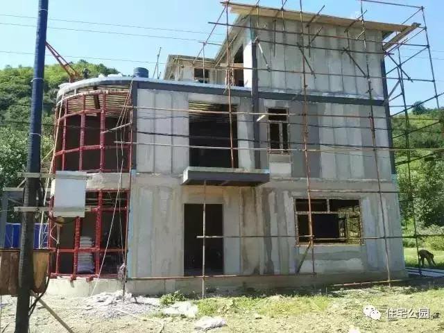 農(nóng)民自建房鋼結(jié)構(gòu)別墅，每平米造價(jià)僅1500，還做什么磚混框架！