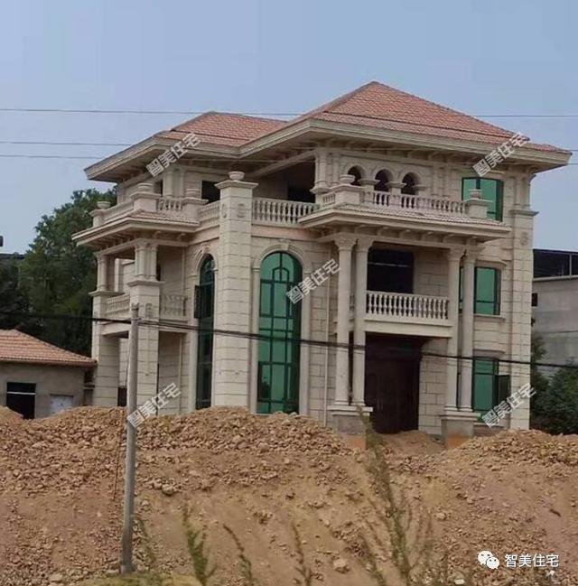 驚艷的歐式三層豪宅設(shè)計戶型方案圖，主體+外裝70萬