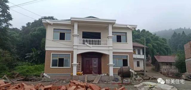 占地120平簡約普通二層自建房子設計圖，30萬內(nèi)，完工圖更漂亮